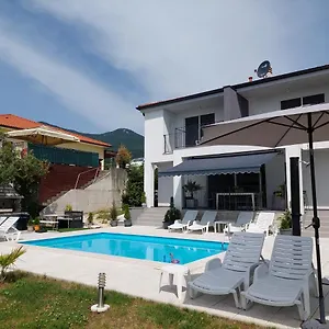 Apartment Madlen, Ičići